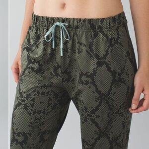 Lululemon Jet Crop (Slim) *Luxtreme